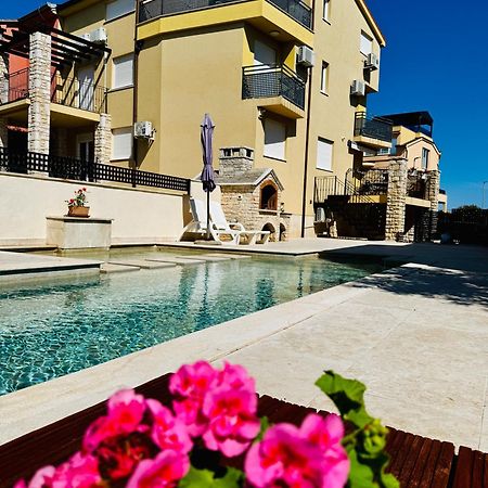 V&V Medulin Pool And Sea Exterior foto